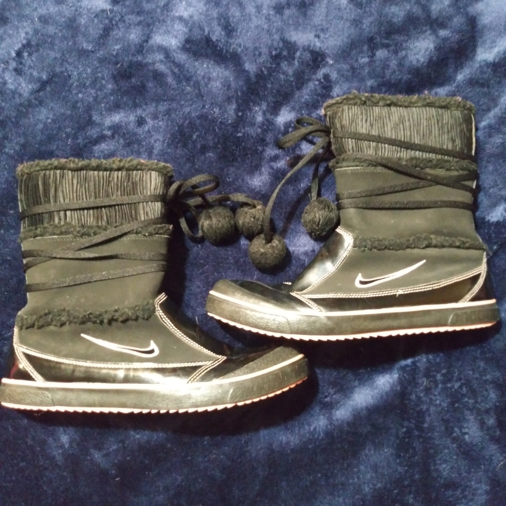 Nike Boots